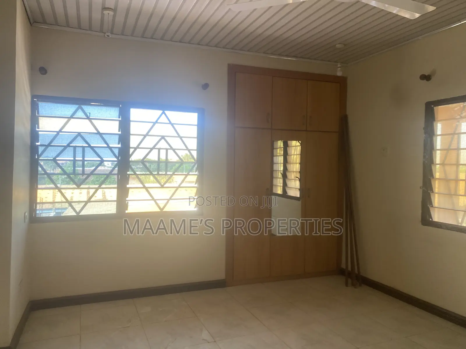 6bdrm House in Adenta for rent