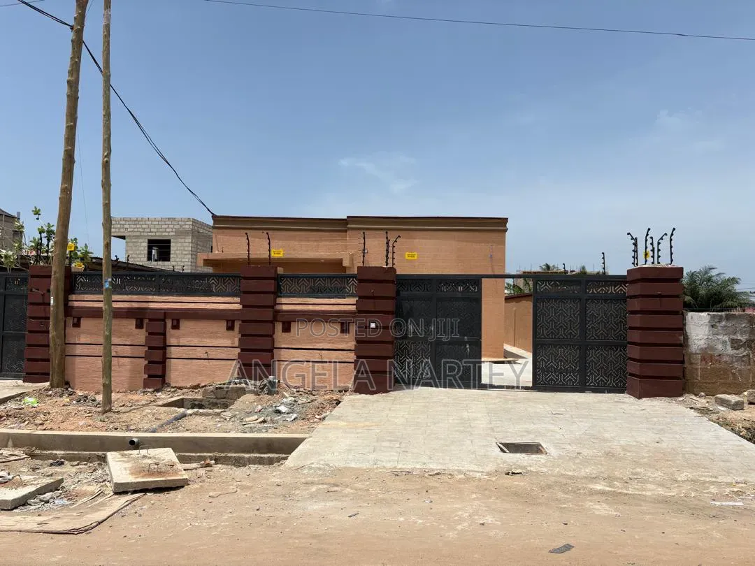 3bdrm House in Lashibi, Accra Metropolitan for sale
