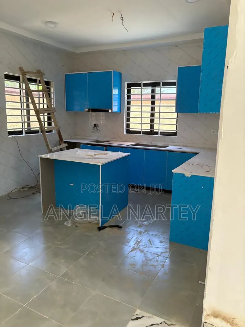 3bdrm House in Lashibi, Accra Metropolitan for sale