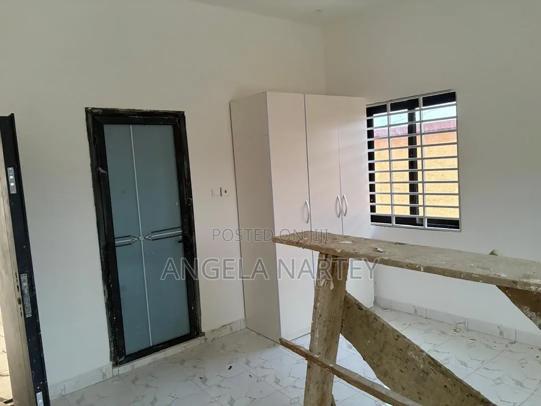 3bdrm House in Lashibi, Accra Metropolitan for sale