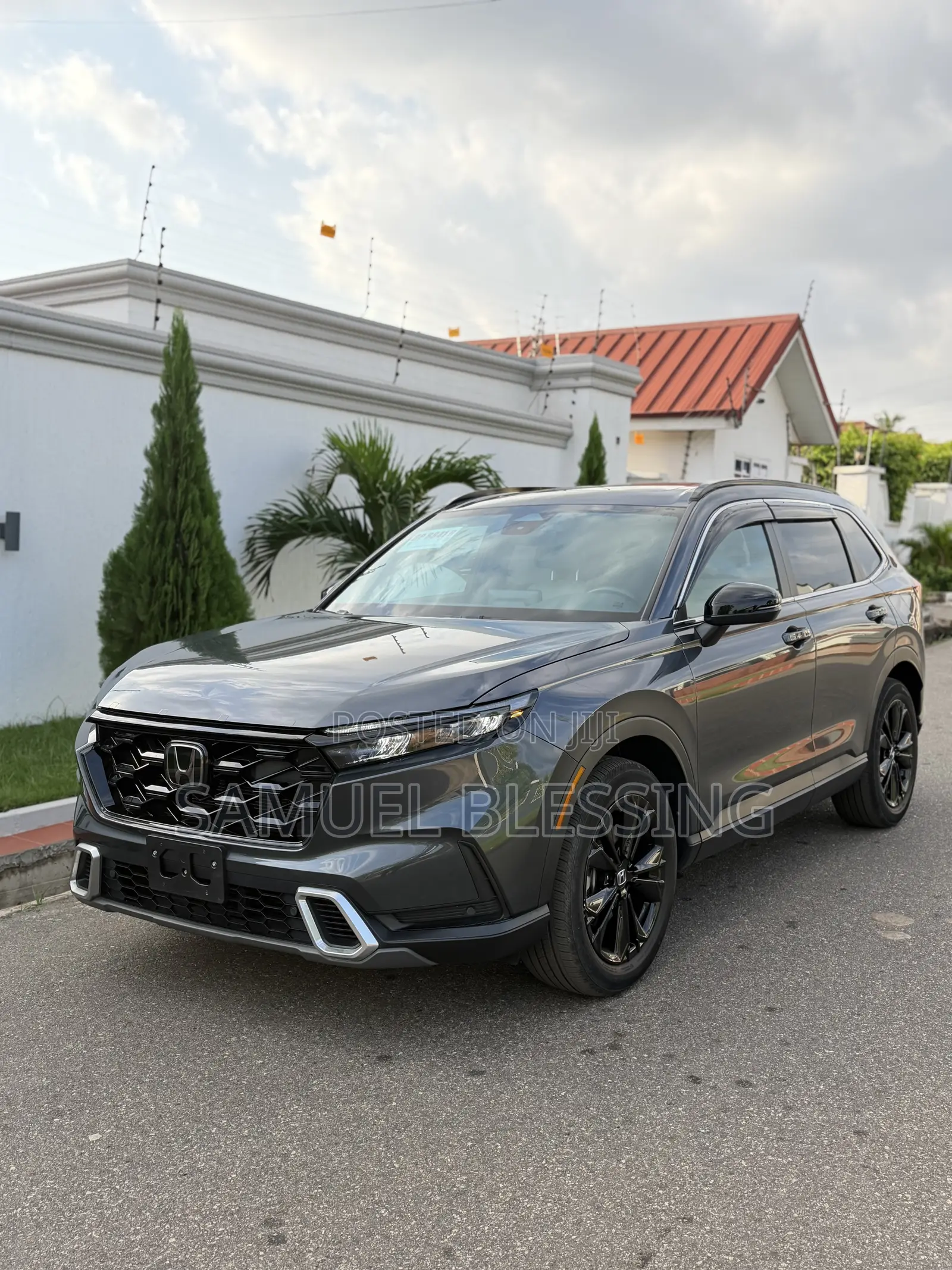 Honda CR-V 2025 Gray