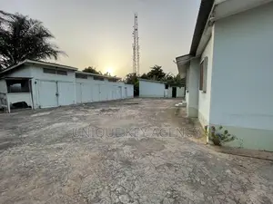 4 BDRM House on 2 Plot for Sale in Kanda
