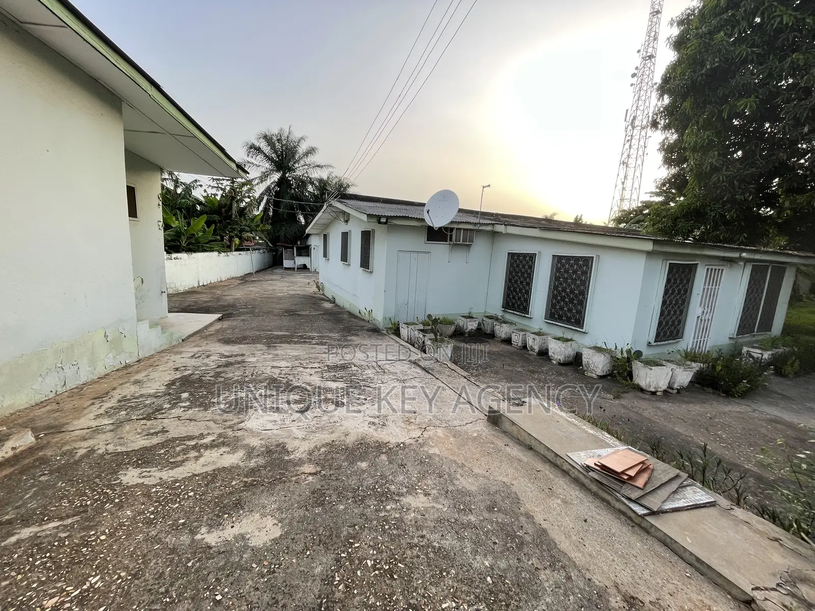 4 BDRM House on 2 Plot for Sale in Kanda