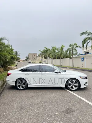 Honda Accord 2019 White