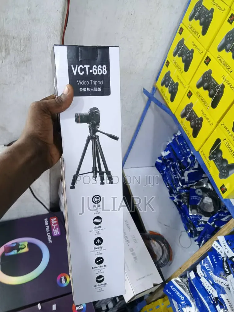 Tripod Stand (668)