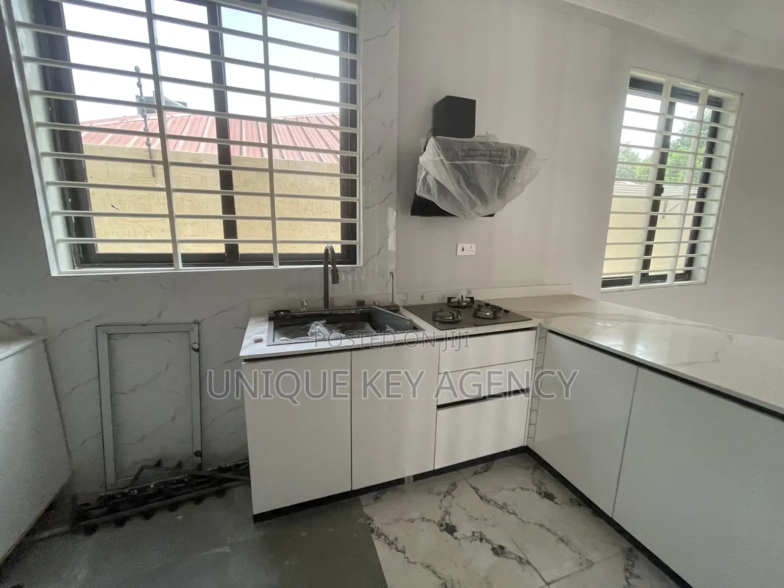 4bdrm Duplex in Unique Key Agency, Spintex for sale