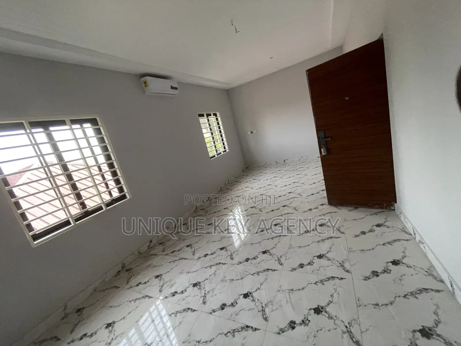 4bdrm Duplex in Unique Key Agency, Spintex for sale