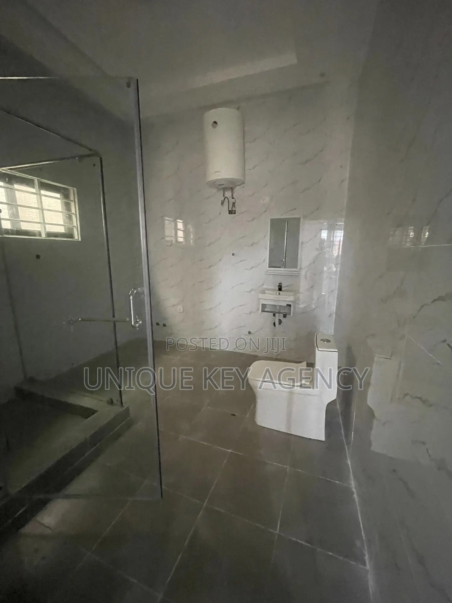 4bdrm Duplex in Unique Key Agency, Spintex for sale