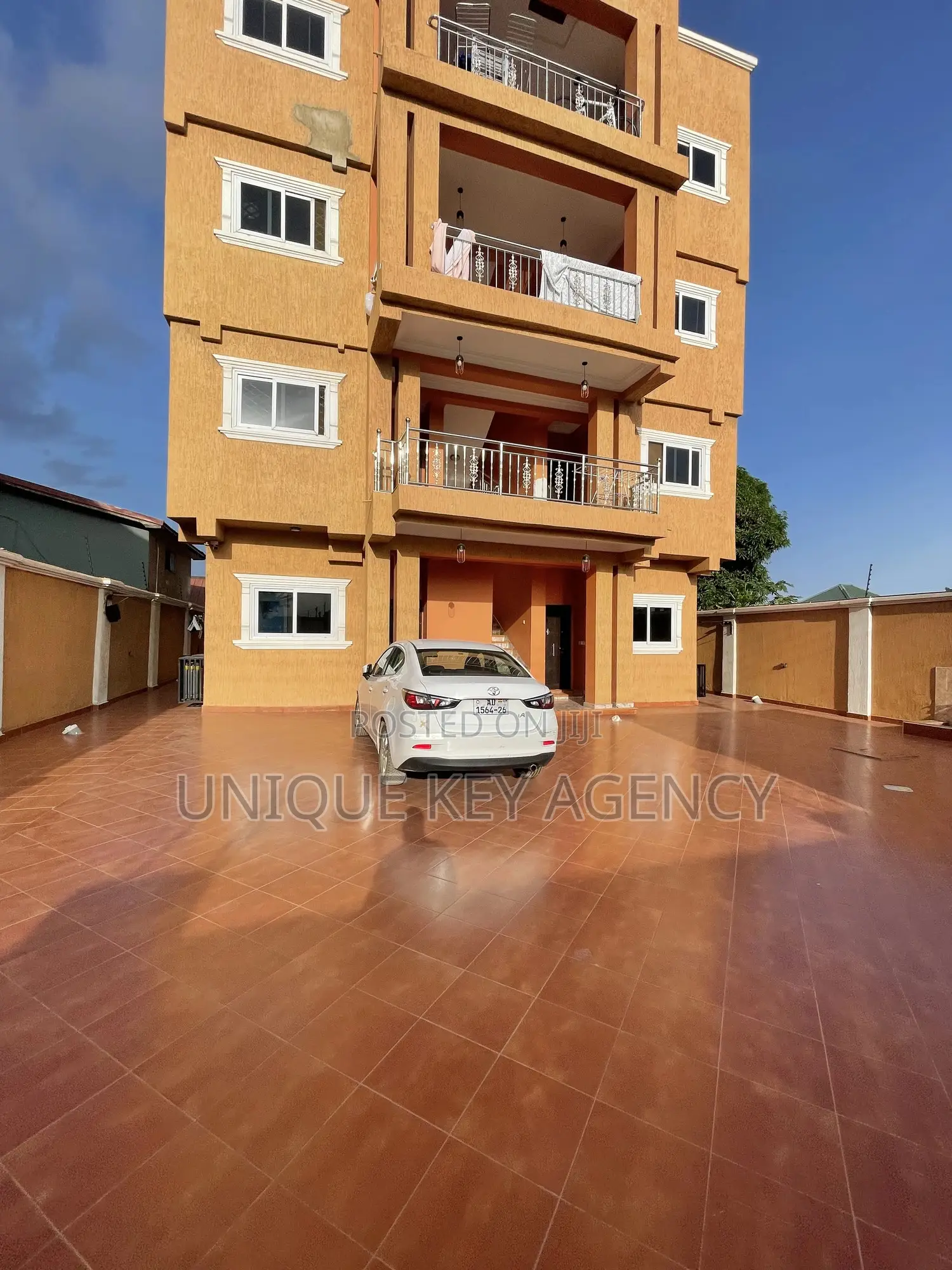 2bdrm Apartment in Unique Key Agency, Achimota for rent