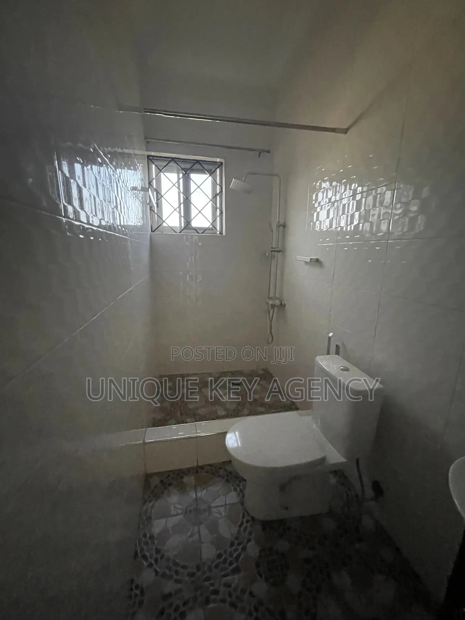 2bdrm Apartment in Unique Key Agency, Achimota for rent