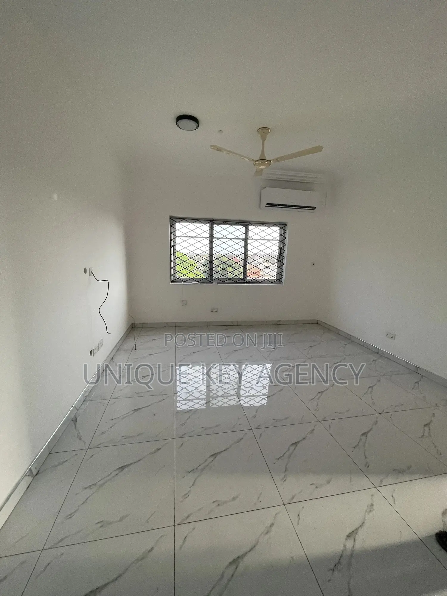 2bdrm Apartment in Unique Key Agency, Achimota for rent