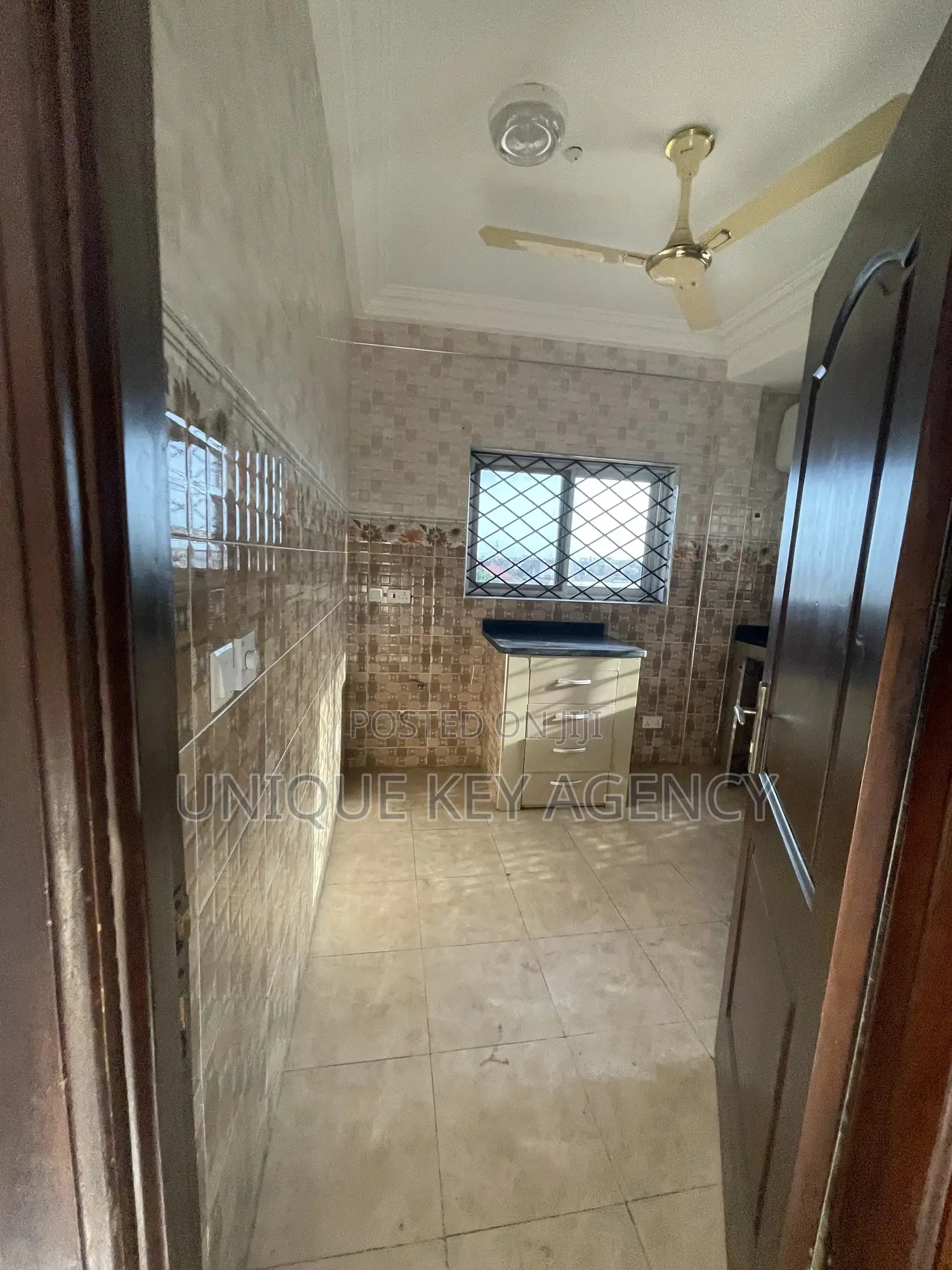 2bdrm Apartment in Unique Key Agency, Achimota for rent