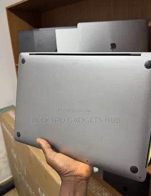 Laptop Apple MacBook Pro 2019 16GB Intel Core i9 SSD 1T