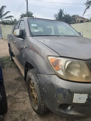 Toyota Hilux 2008 Gray