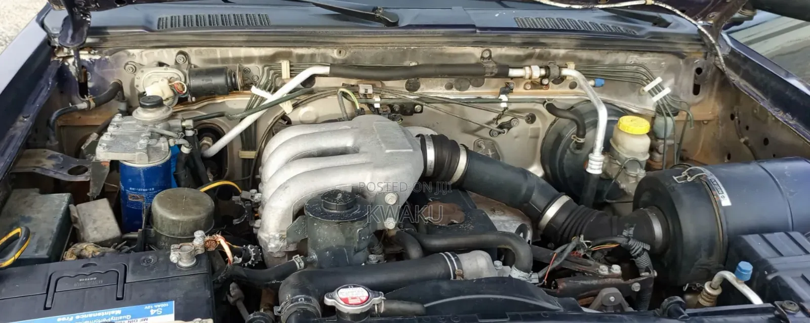 Nissan Hardbody 2011 Blue