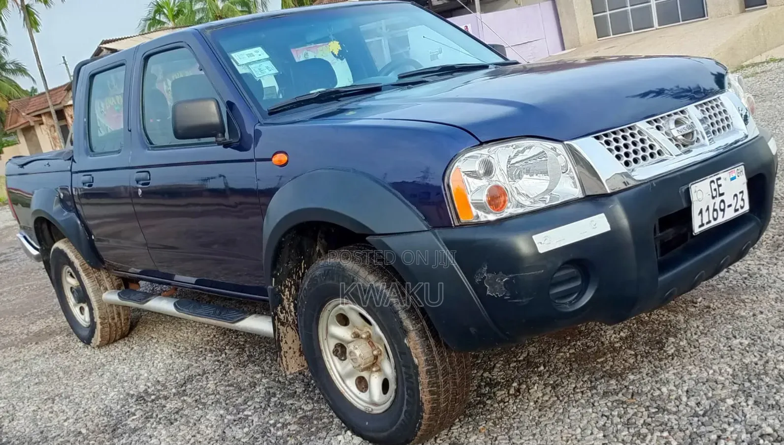 Nissan Hardbody 2011 Blue