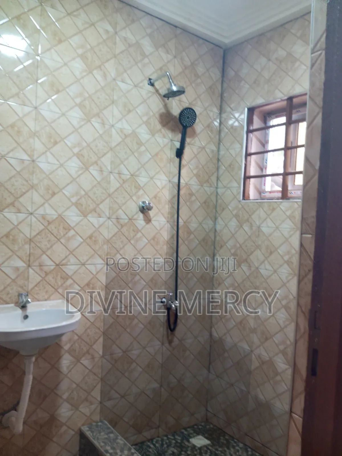 2bdrm Apartment in Kokrobite Road, Awutu Senya East Municipal for rent