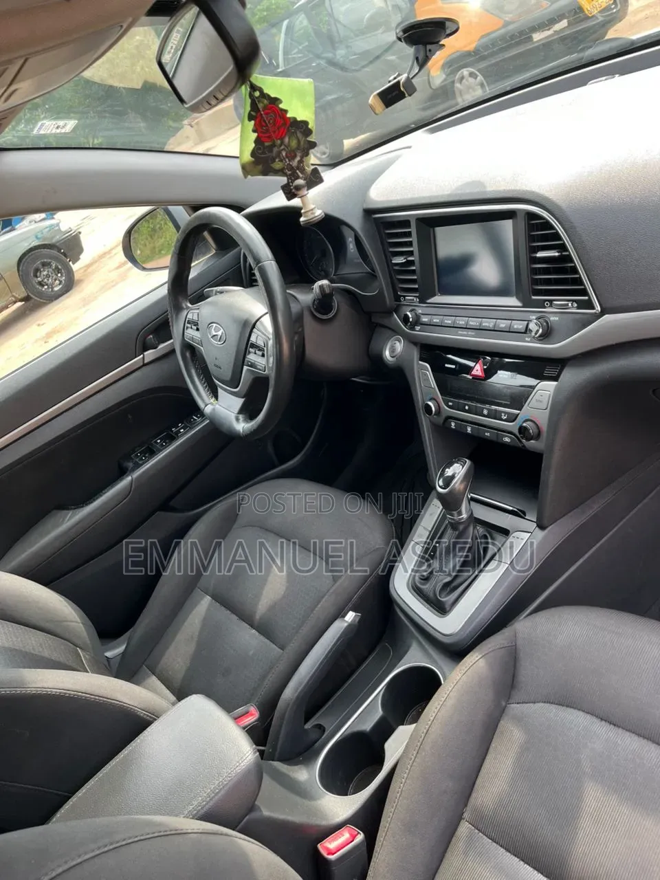 Hyundai Elantra Limited Sedan FWD (2.0L 4cyl 6A) 2017 Gray