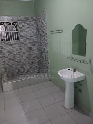 3bdrm House in Kingzion Real, Tetegu for rent