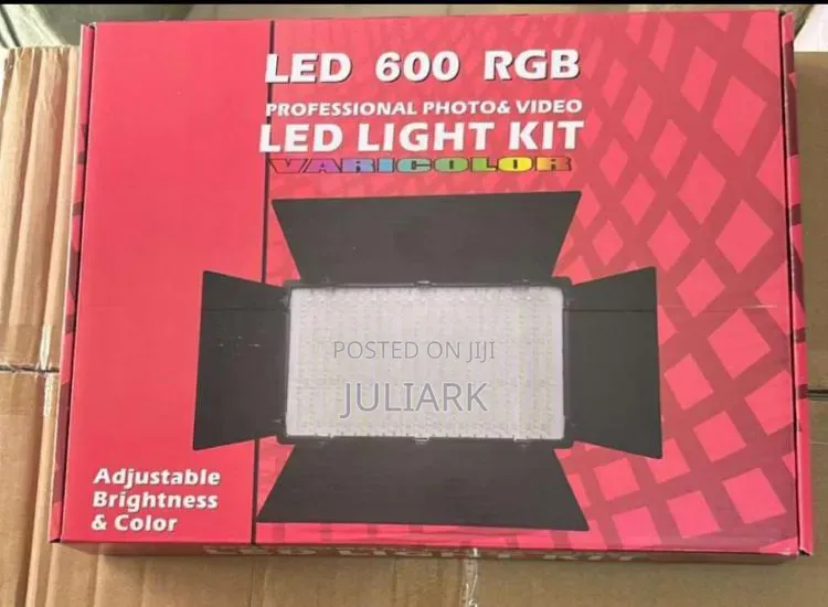 Led 600 RGB Professional Photo and Video Led Light Kit