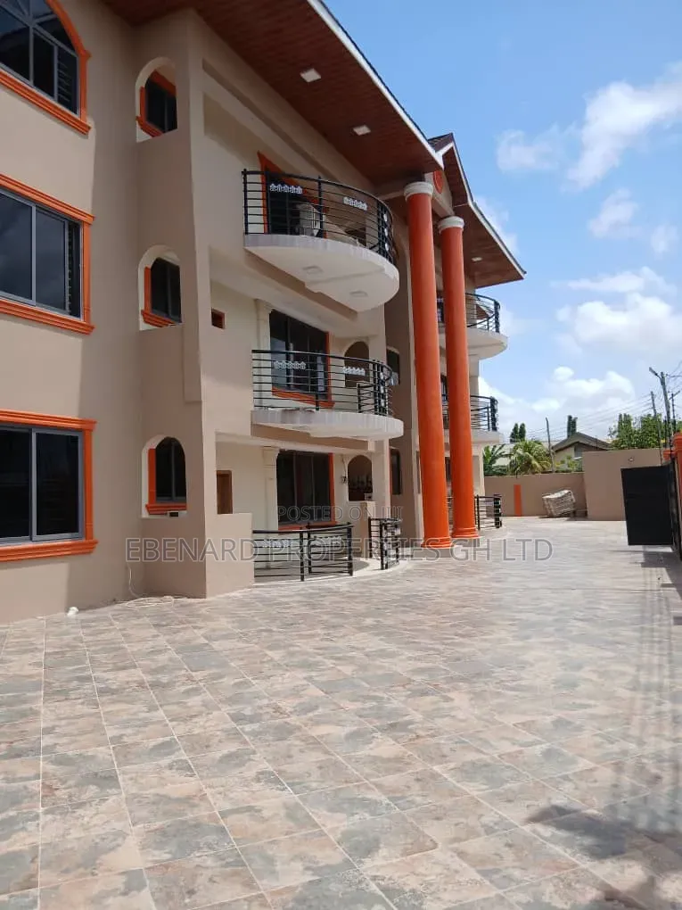 2bdrm Apartment in Ebenard Properties, Sakumono for rent