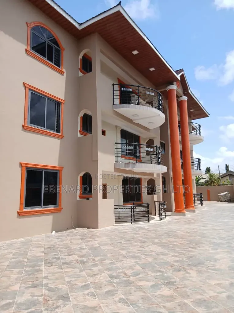 2bdrm Apartment in Ebenard Properties, Sakumono for rent