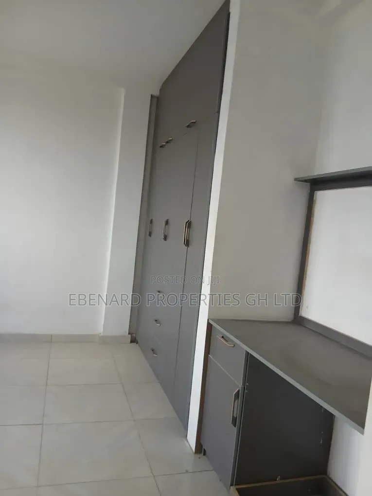 2bdrm Apartment in Ebenard Properties, Sakumono for rent