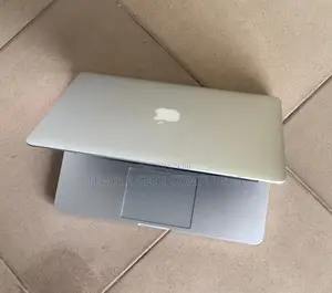 Laptop Apple MacBook Pro 16GB Intel Core i7 SSD 256GB