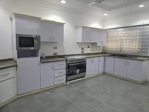5bdrm House in Ejisu, Kumasi Metropolitan for rent