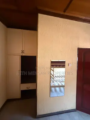 10bdrm House in 10 Bedroom House, McCarthy Hill for sale