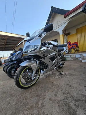 Suzuki V-Strom 2015 Silver
