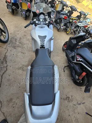 Suzuki V-Strom 2015 Silver