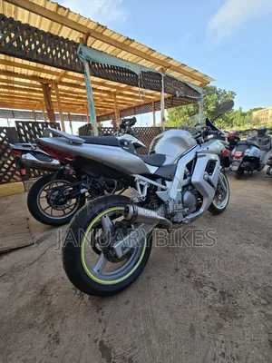 Suzuki V-Strom 2015 Silver