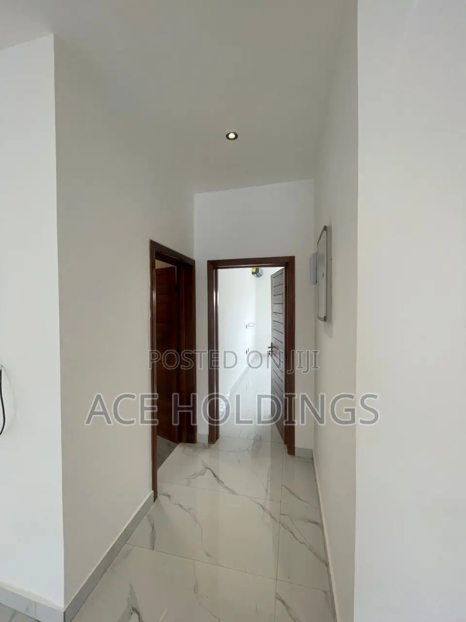 4bdrm Mansion in Ayi Mensah, Oyarifa for sale