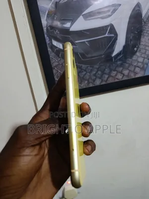 Apple iPhone 11 128 GB Yellow