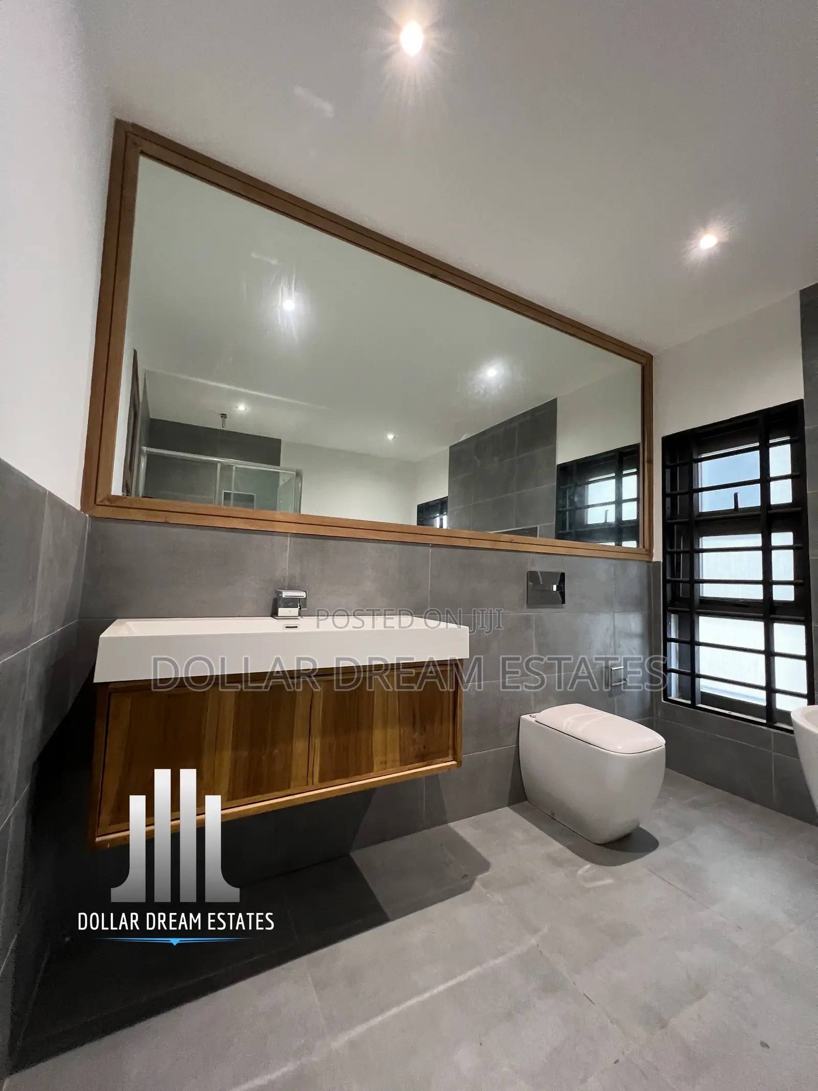 3bdrm House in Airport Residential Area for sale