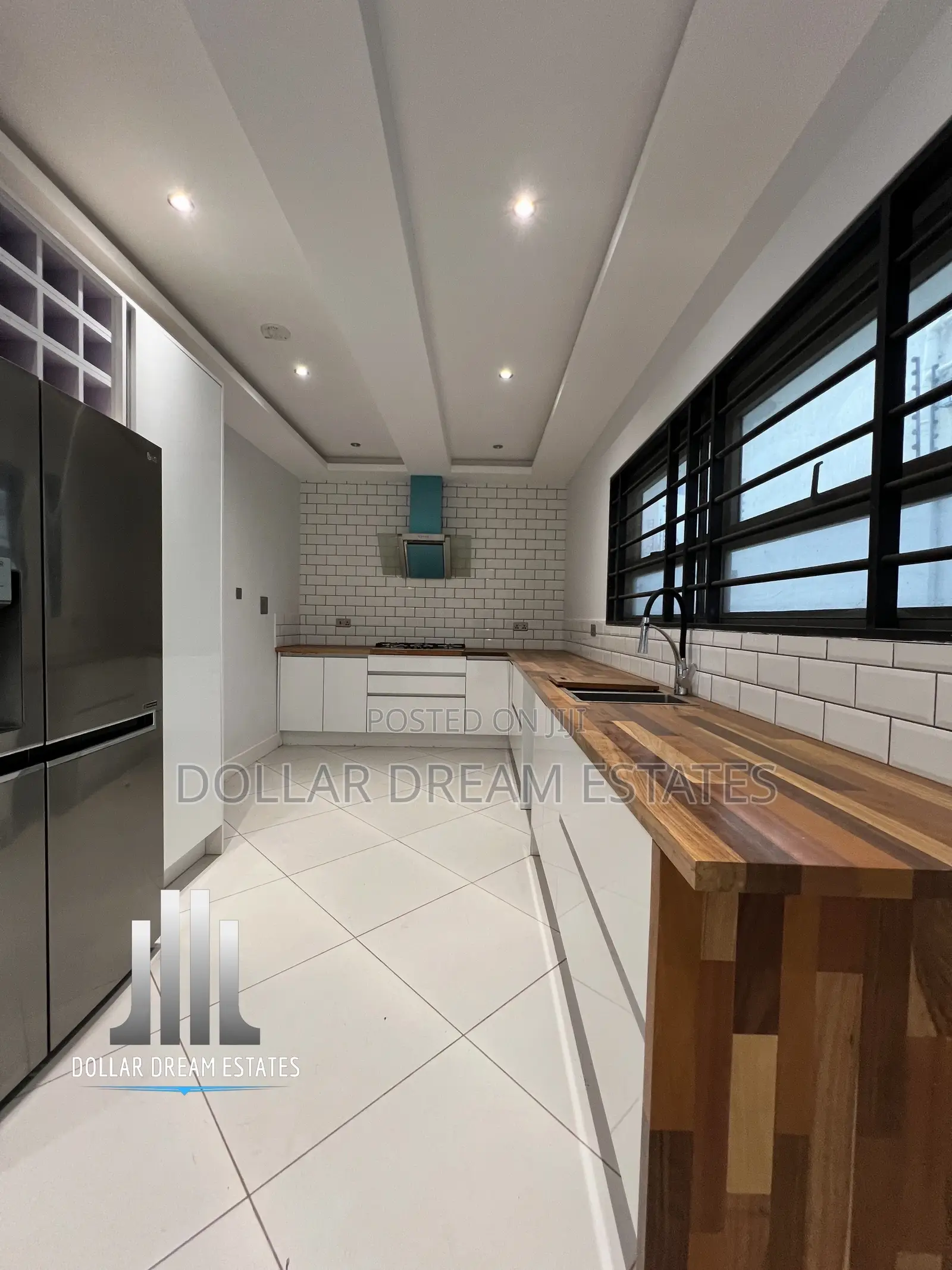 3bdrm House in Airport Residential Area for sale