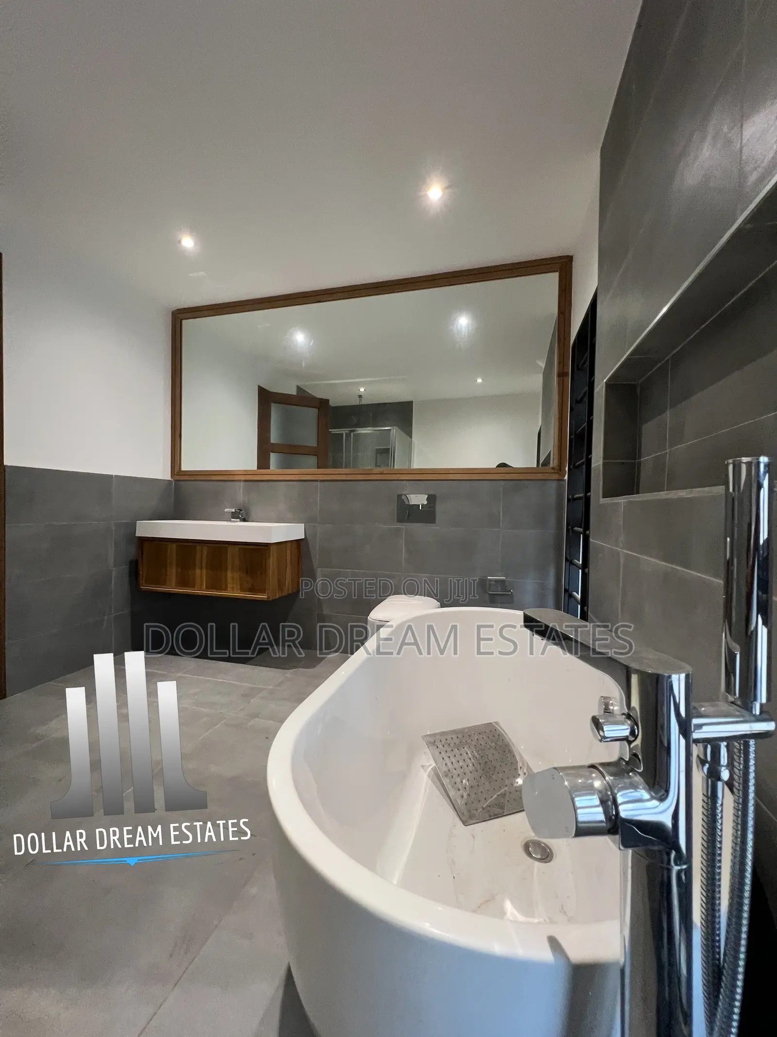 3bdrm House in Airport Residential Area for sale