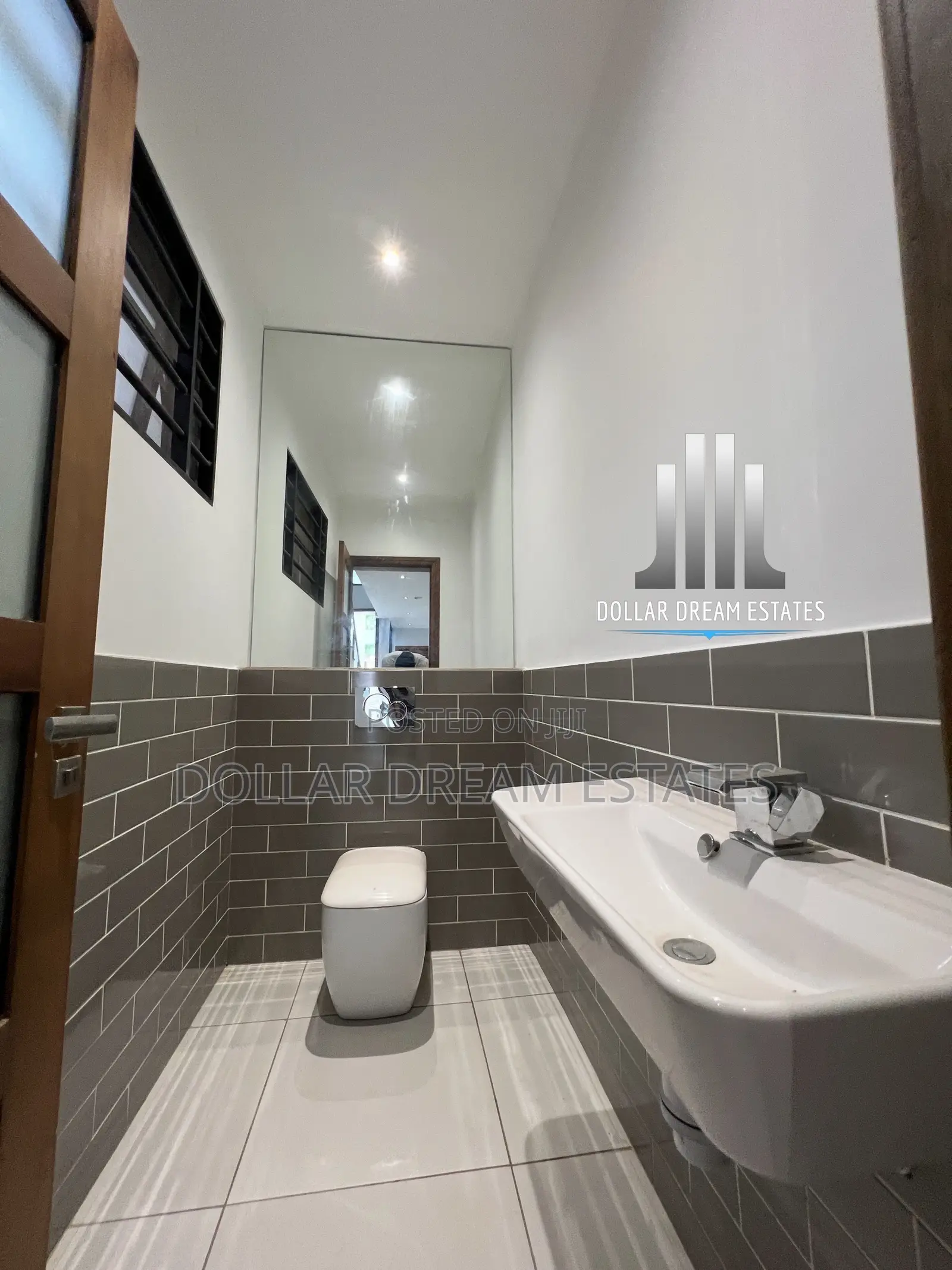 3bdrm House in Airport Residential Area for sale