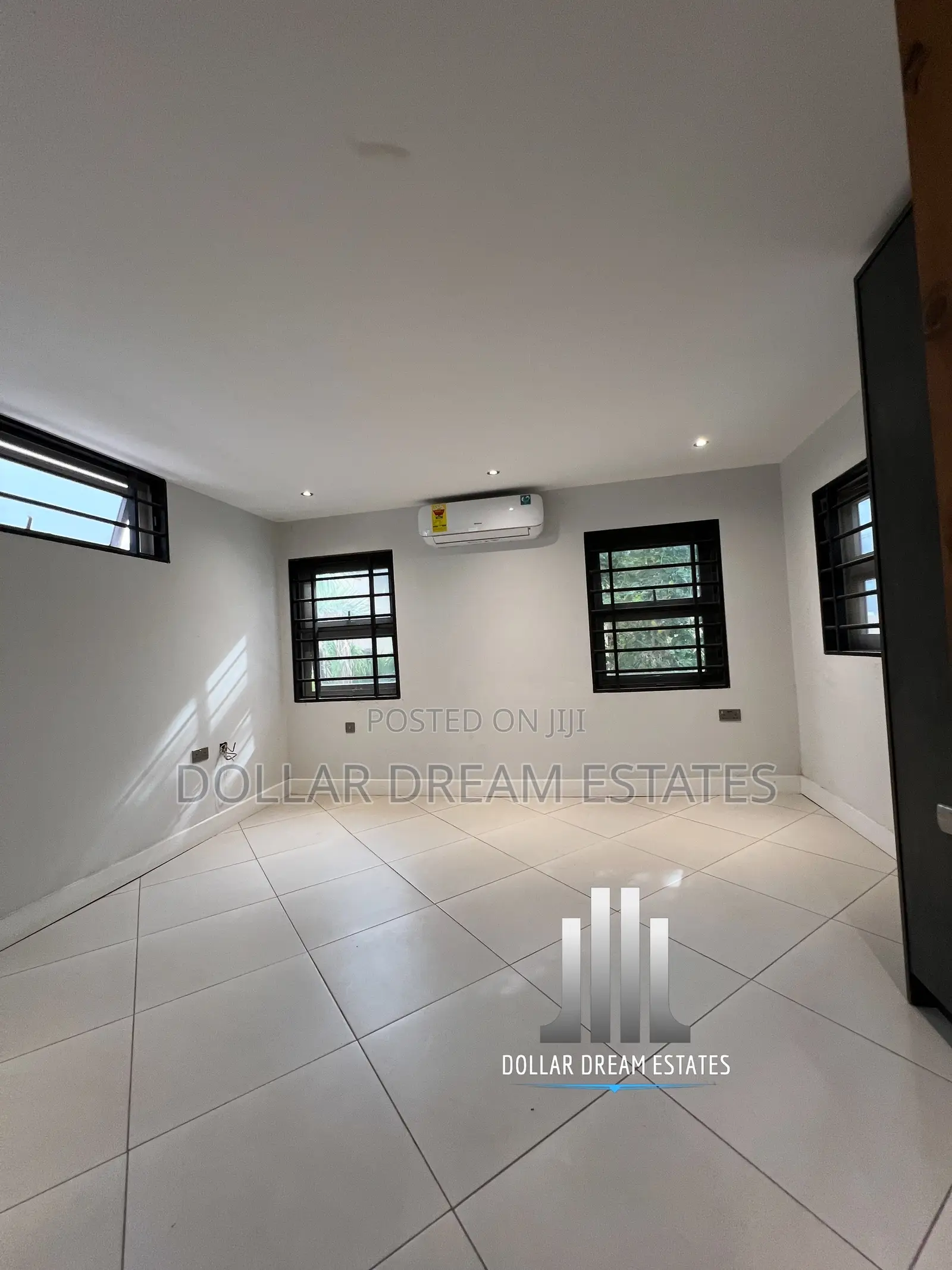 3bdrm House in Airport Residential Area for sale
