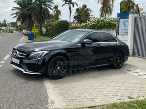 Mercedes-Benz C300 2016 Black