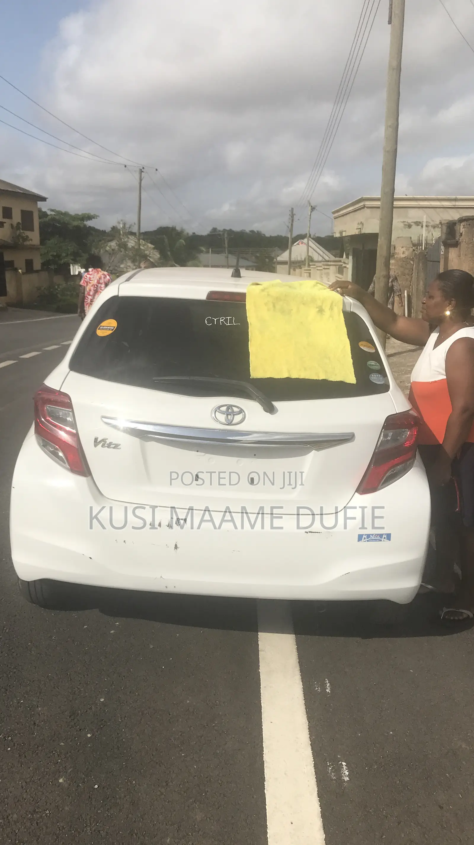 Toyota Vitz 1.0 FWD 3dr 2015 White