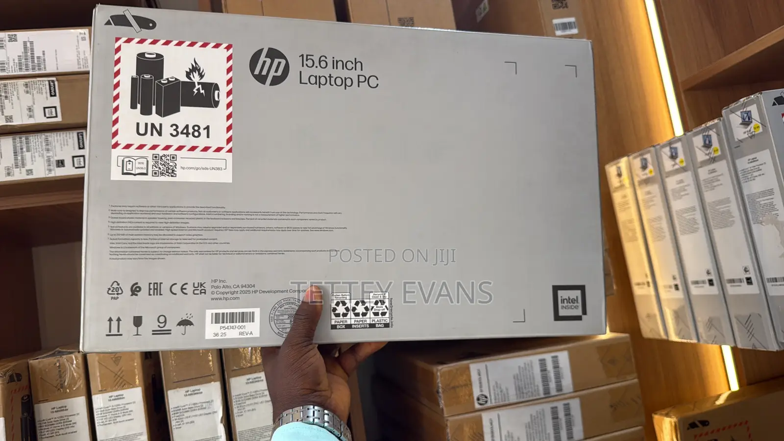 New Laptop HP 15-fd0290ns 8GB Intel Core i5 SSD 512GB