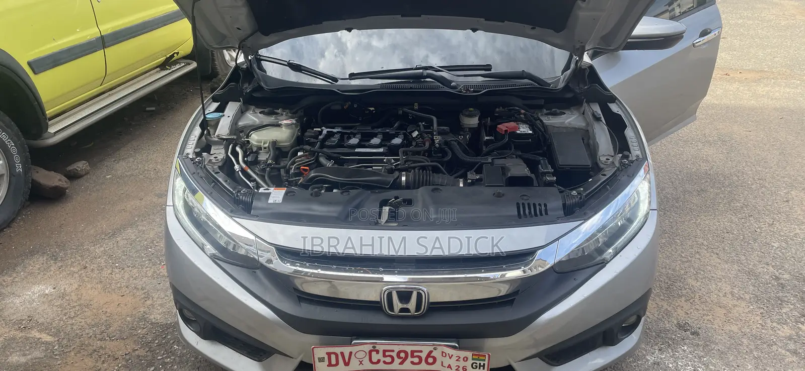 Honda Civic Touring 4dr Sedan (1.5L 4cyl) 2017 Silver
