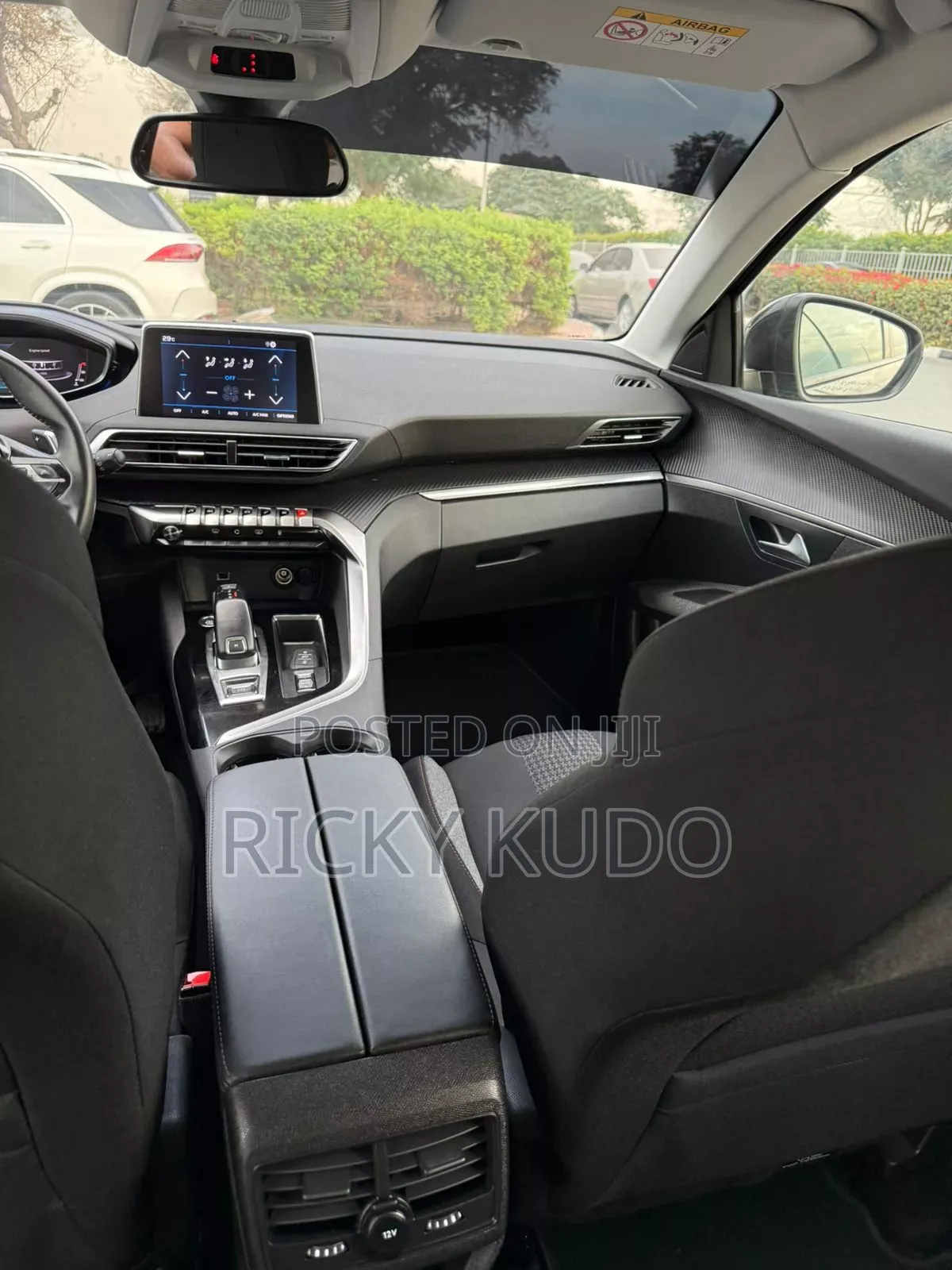 Peugeot 3008 2023 Gray