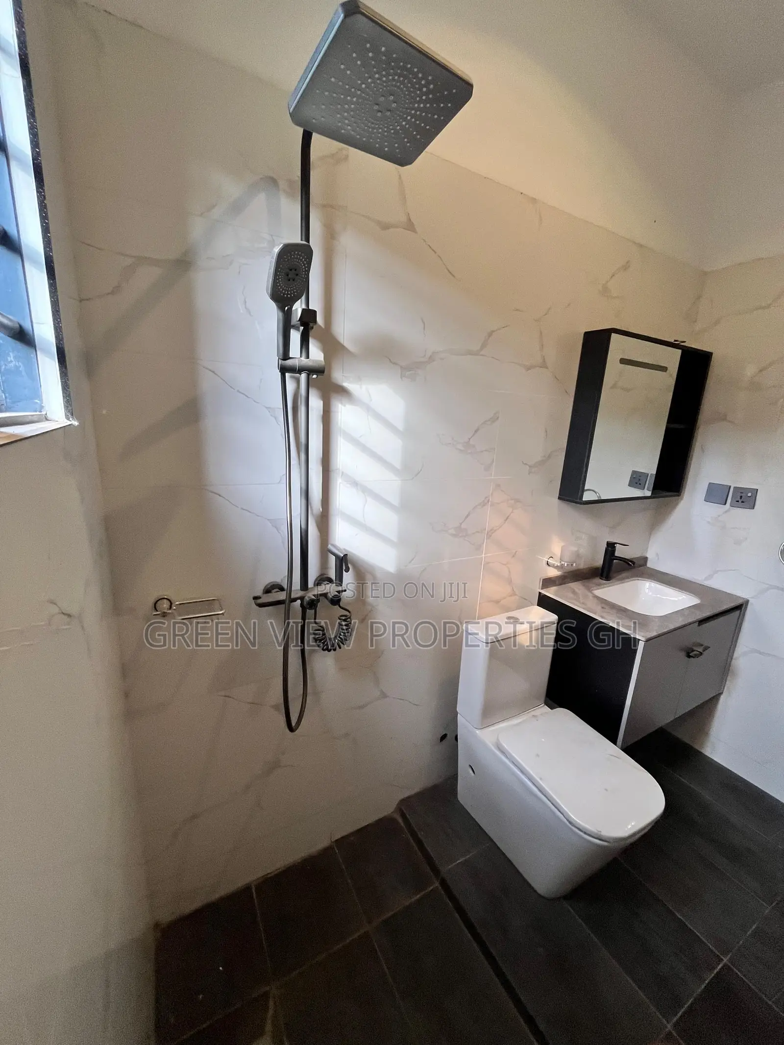 5bdrm House in Oyarifa for sale