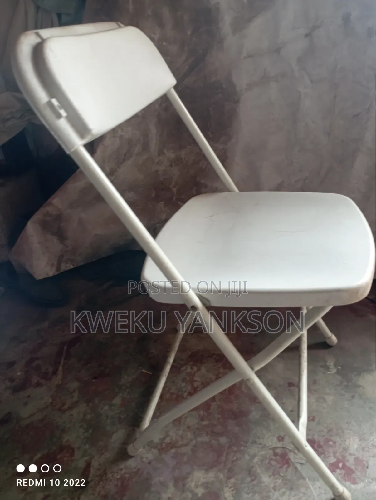 Folding Chairs (Set of 6)