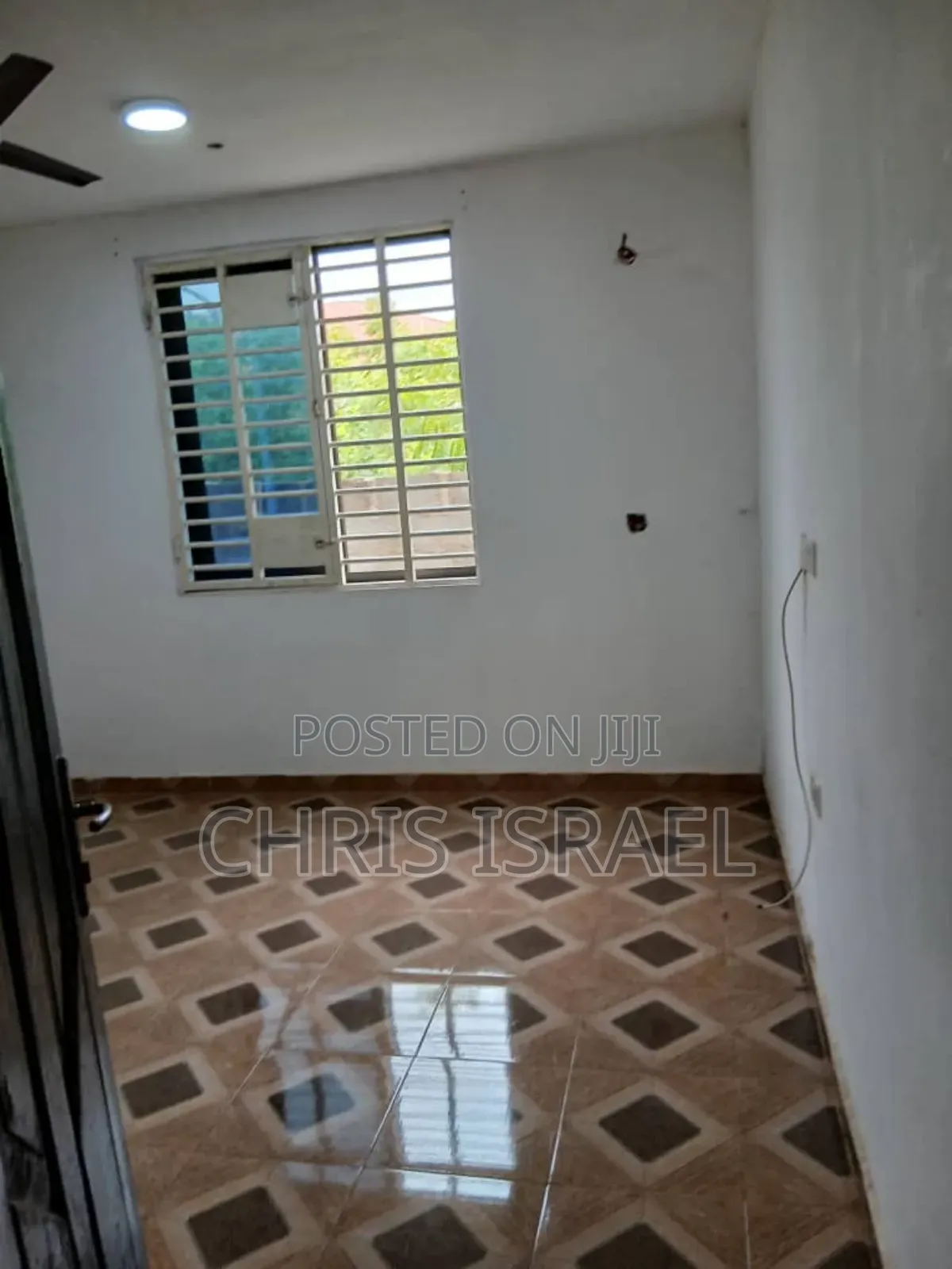 1bdrm Bedsitter in Oyibi, Valley View Area for rent