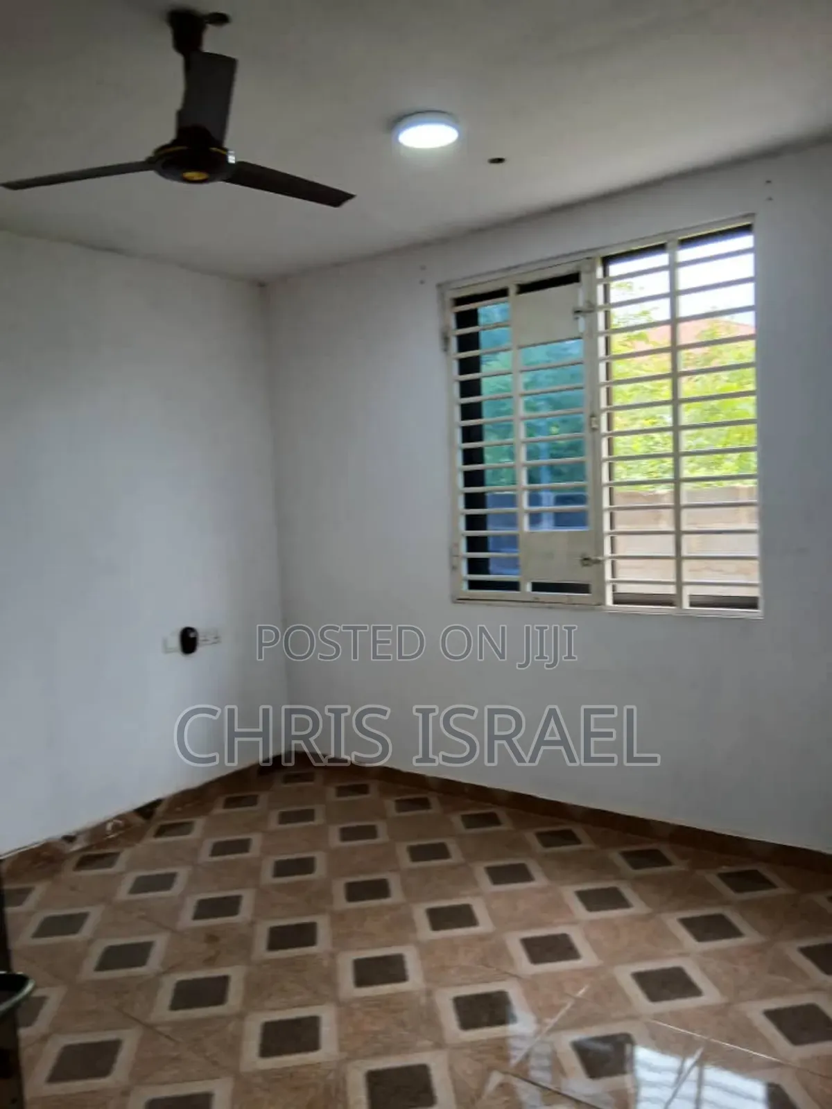 1bdrm Bedsitter in Oyibi, Valley View Area for rent
