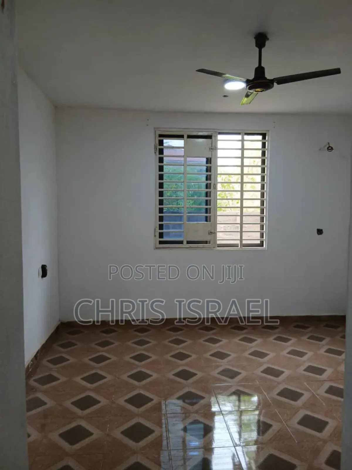 1bdrm Bedsitter in Oyibi, Valley View Area for rent